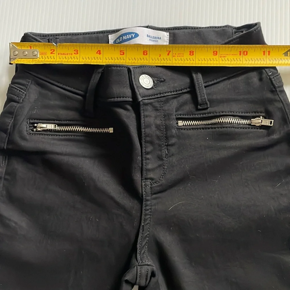 Old Navy black ballerina